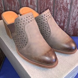 Bailey Laser Cut Mule